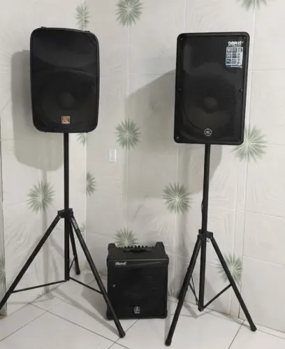 Vendo kit completo de som profissional e instrumental, ideal para bandas, igrejas, DJs etc