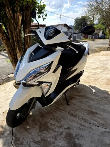 Elite 125 Modelo/Ano 2020 - Baixa quilometragem