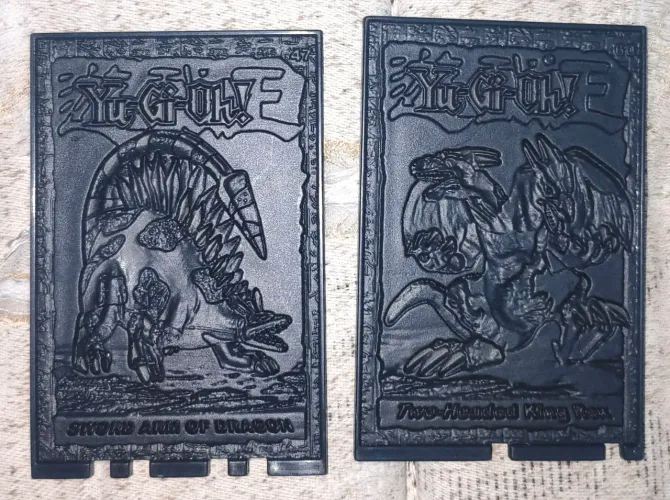 Cartas de plástico antigas yu-gi oh!