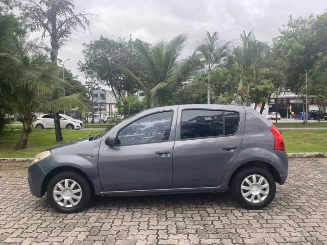 Renault Sandero Authentique Hi-flex 1.0 16V 5P 2010