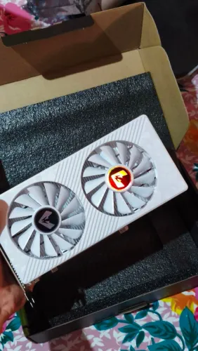 RX580 semi nova sem nenhum defeito