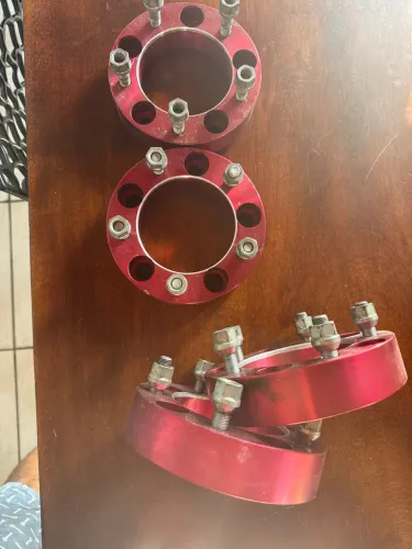Alagadores de rodas suzuki