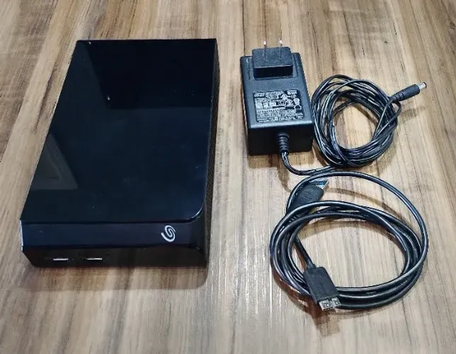 HD Externo Seagate Backup Plus Hub 1 Tb (Rápido para jogos, filmes etc) Tamanho 3,5"