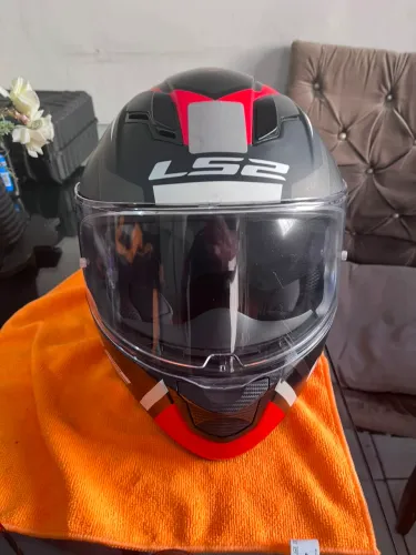 Capacete LS2 - Excelente estado | pouco uso