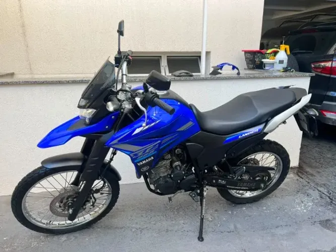 XTZ Lander 250 21/22 baixa km e abaixo da Fipe