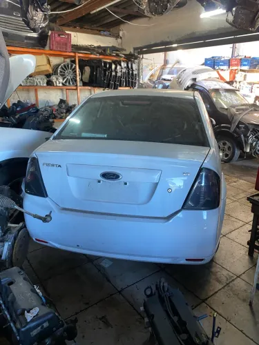 Sucata Fiesta zetec 1.6 ano 2014