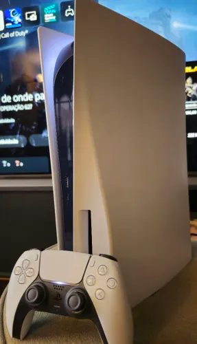 Playstation 5 com leitor de discos + 1 jogo 