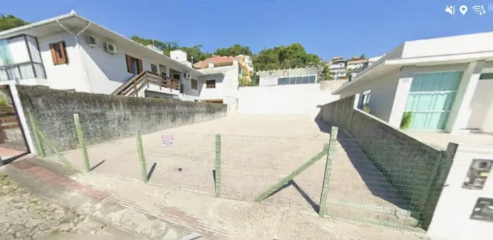 LINDO TERRENO NO CENTRO HISTÓRICO DE SÃO JOSÉ 