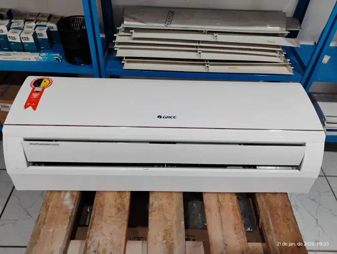 UNIDADE EVAPORADORA MARCA GREE 12.000 BTU MOD GWC12QC-D3DNB8M/I