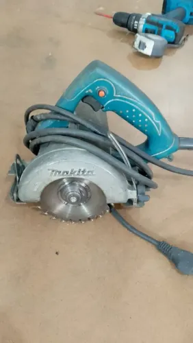 Makita mármore madeira