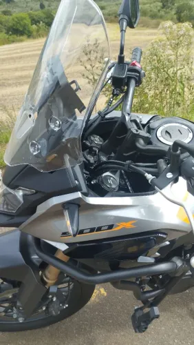 CB 500 x em excelente estado de conservação