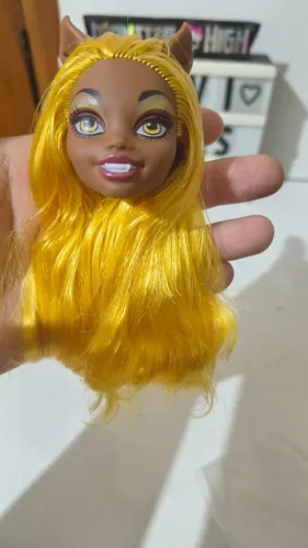 Monster High Clawdia somente a cabeça