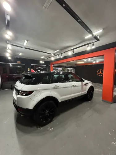 Land Rover Range Rover Evoque Pure 2.0 Aut. 5P 2014