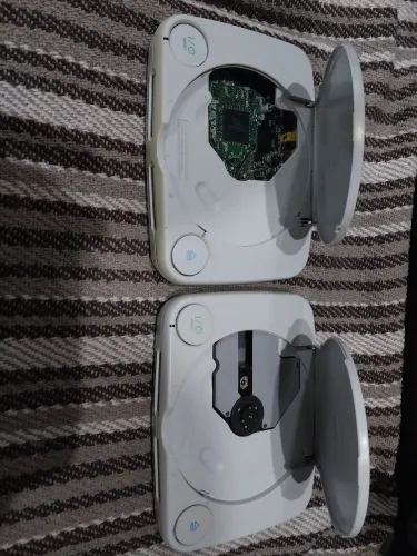 2 carcaças PS1