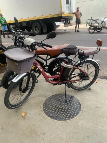 Bike Elétrica Lev Plus + com bateria nova, acessórios da foto e NF