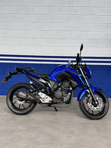 FZ25 2025 - 2.084km rodados