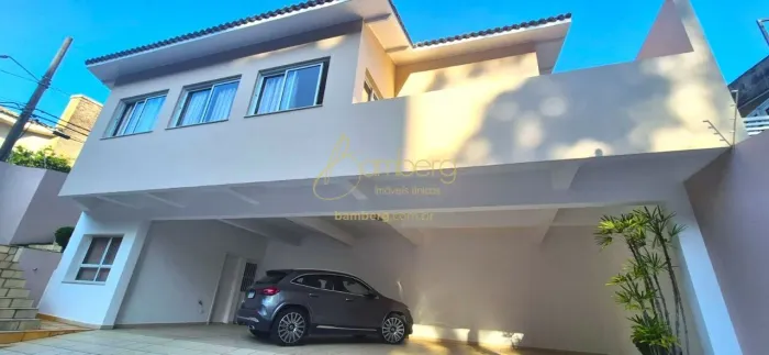 Panamby Casa condomínio fechado com excelente padrão. 4 suítes 10 vagas.