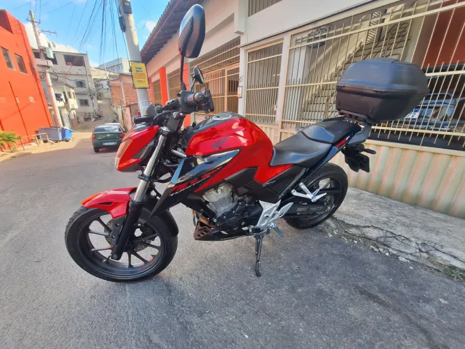 Cb 300f twister 24/24 completa.