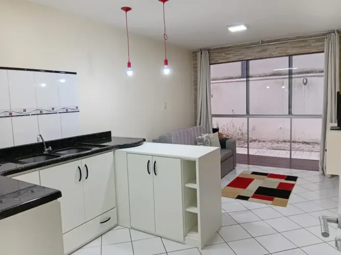 Imóvel para venda tem 59 metros quadrados com 2 quartos em Abraão - Florianópolis - SC