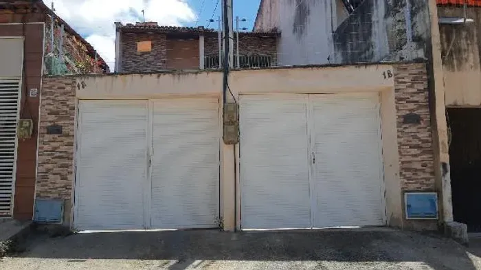 Casa no CANINDEZINHO em Fortaleza/CE - Caixa *4100