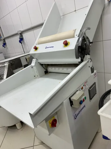 Vende-se maquinários para Produção