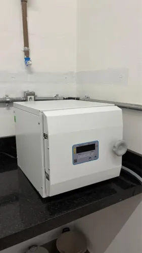 Autoclave Digitale 12 litros Modelo 1.2 