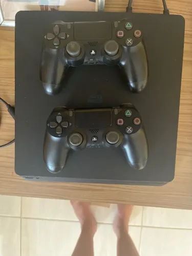 PS4 em ótimo estado.