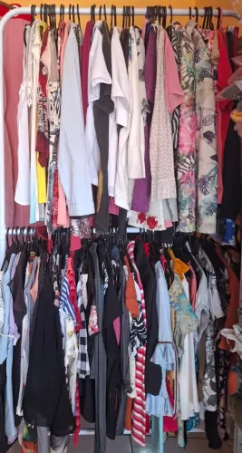 VENDE-SE LOJA COMPLETA
