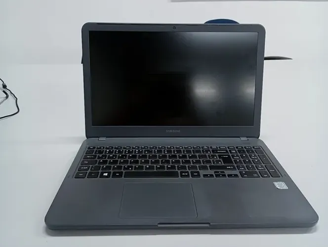 Samsung 350x BRINDE: CAPA DE PROTEÇÃO PRETA 15,6 polegadas + MOUSE