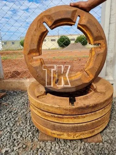 cod.814 - Peso Traseiro para Trator Valmet 110 a 148 - TK Tratores Nova Andradina - MS 
