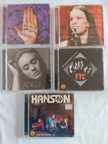 CDS lote de 5 cds originais usados em ótimos estado de conservação 50 reais o lote