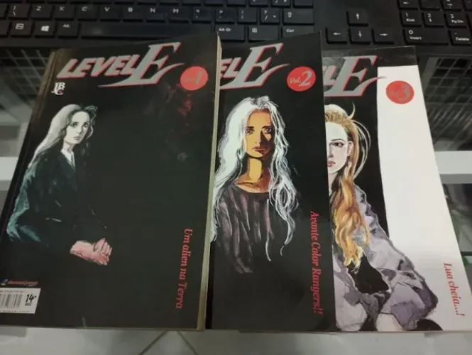 Level E Mangá 1 a 3 Completo Mesmo autor Yu Yu Hakusho e Hunter x Hunter JBC Impecáveis