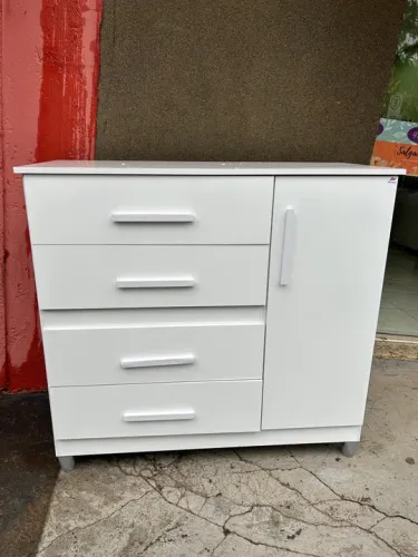 Cômoda Branco 4 Gavetas com Porta