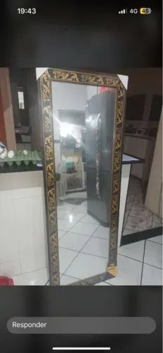 Espelho Decorativo com Moldura