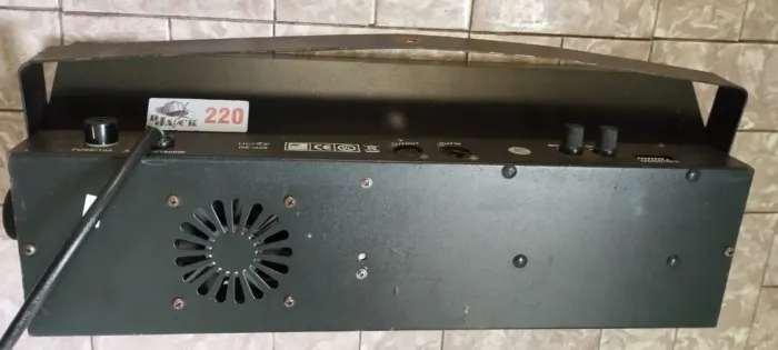 LUS STROBOCOPI 1.600 WATIS POR 220 VOLTIS FORTICIMAX D M X