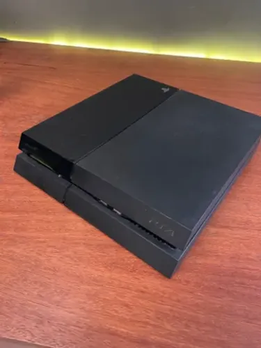 Placa Raspberry pi2 dentro de carcaça play 4 pronta pra receber cartão de memória