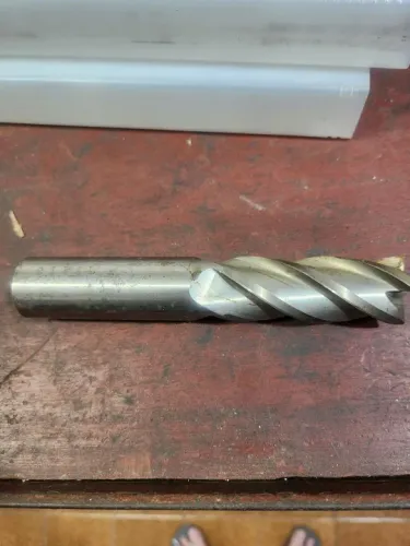 Fresa de topo 4 cortes 25 mm HSS-E