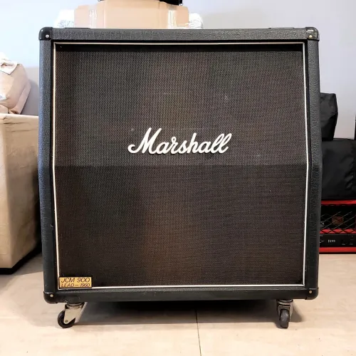 Caixa de Guitarra Marshall JCM 900 