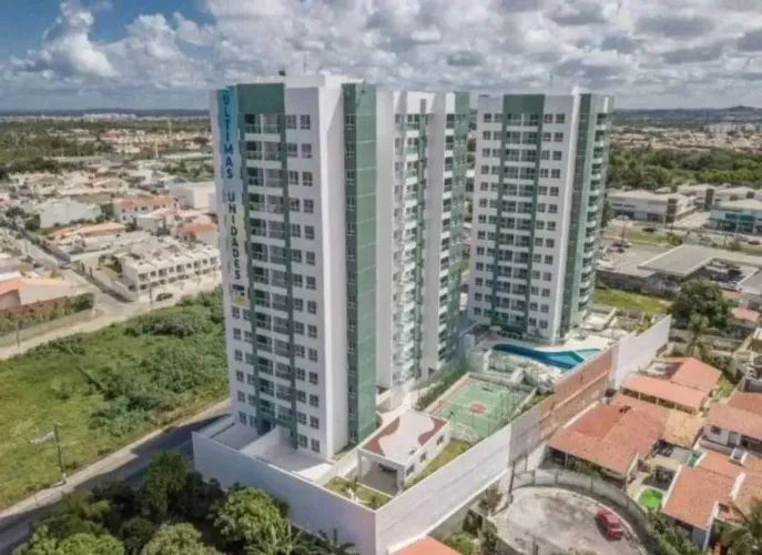 Oportunidade! More a 1km da passarela do Caranguejo, com vista livre! [1119]