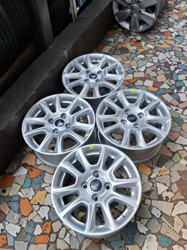 Jogo de rodas de liga leve aro 15/4 furos originais Ford Ka Fiesta New Fiesta e outros 