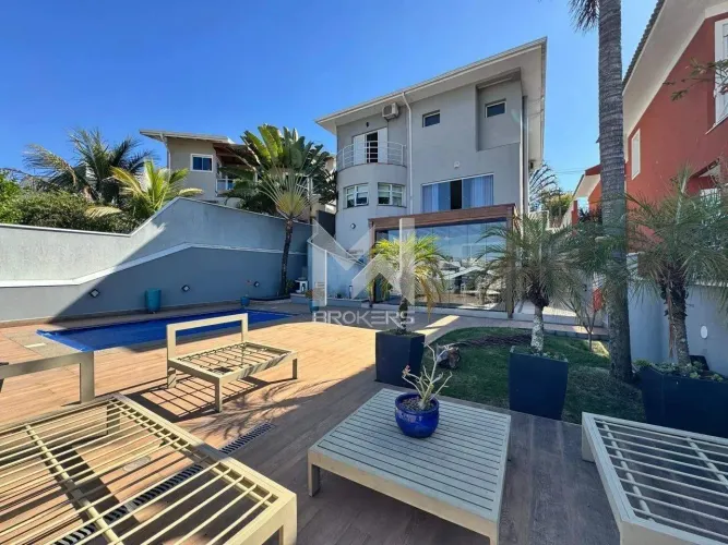 Casa à venda no Condomínio Terras de São Francisco em Vinhedo/SP