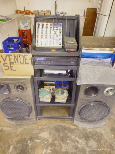 Vendo um som montado conpreto 