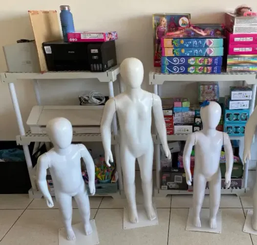 Manequins infantis para loja - 3 por 200