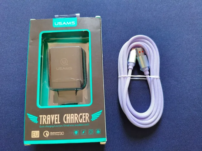 Carregador Turbo Charger 3.0 + Cabo