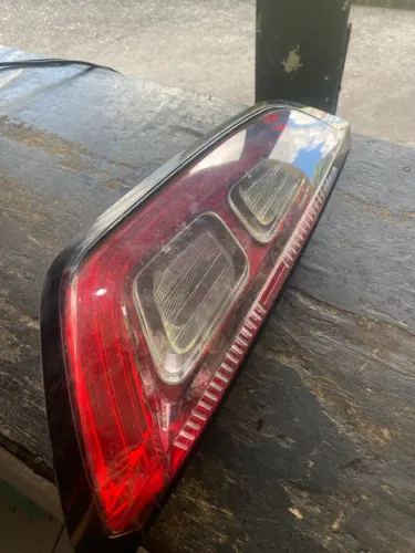 Lanterna Traseira esquerda fiat Punto 2013