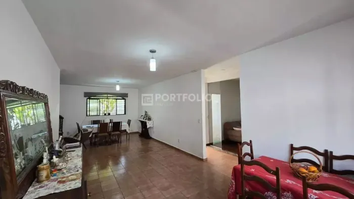 Imóvel para venda possui 197 metros quadrados com 3 quartos em Jardim América - Goiânia - 
