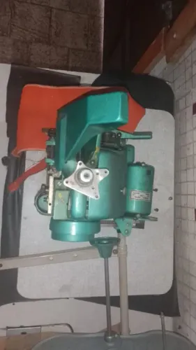 Máquina de overloque