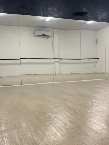 Espelho para sala de dança e ou academia - 2m de altura x 1m de largura 