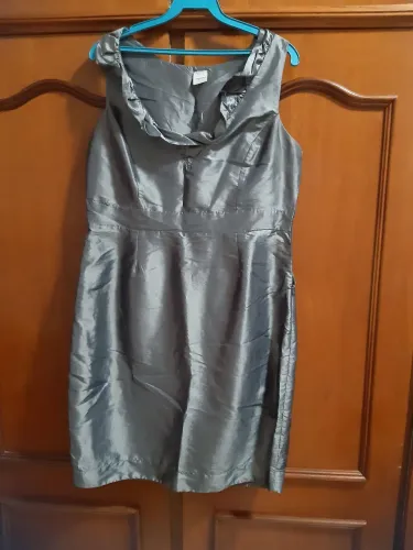 Vestido Cinza de Seda