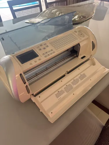 Máquina Recorte Cricut 220V